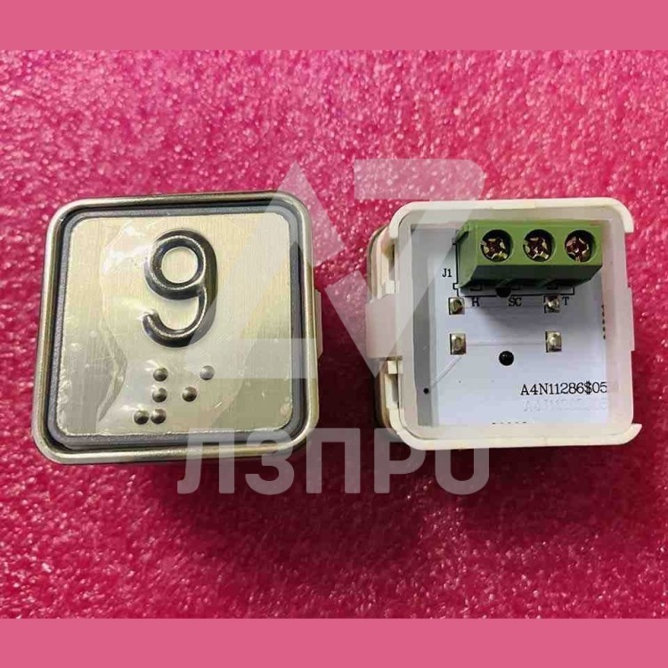 Кнопочный модуль "9" (красная подсветка, с шрифтом Брайля, A4N11286$05) KA302W-D-R-09 ЩЛЗ