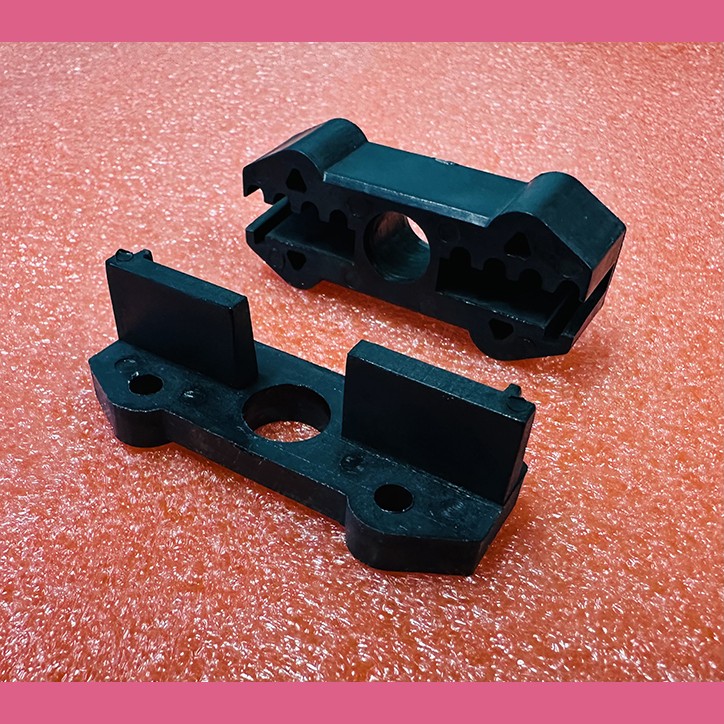 Замок зубчатого ремня для дверей кабины VF CHT.VF00C0000 Fermator