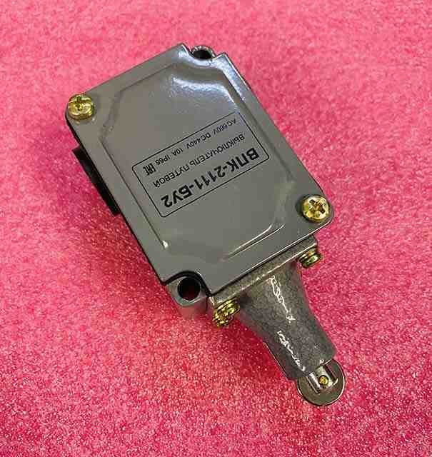 Выключатель путевой ВПК 2111 БУ2 купить в ООО ЛЗПРО в Москве