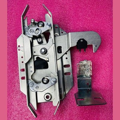 Отводка центральное открывание с замком металлические качалки G01 C2 CDL-P0EM...