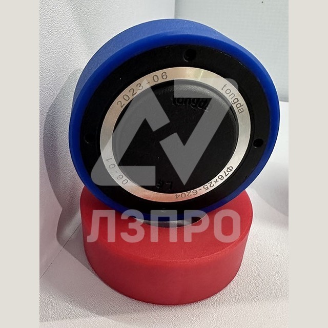 Ролик ступени с заглушкой D76x25-6204