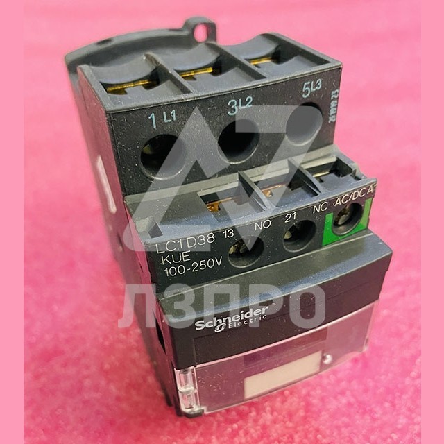 Контактор Tesys 100-250V AC\DC 38A LC1D38KUE Schneider Electric
