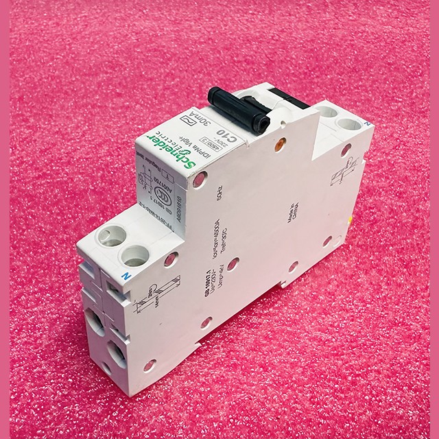 Дифференциальный автомат Acti 9 IDPNa Vlgi+ 1P+N 10А 30мА 6kA 230VAC A9D91610 Schneider Electric