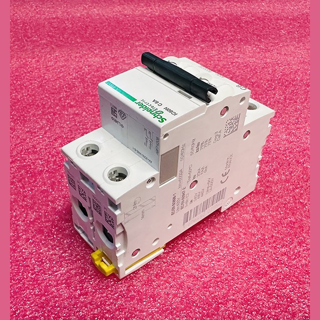 Выключатель автоматический модульный 2P C 6А 6кА iC60N Acti9 A9F74206 Schneider Electric