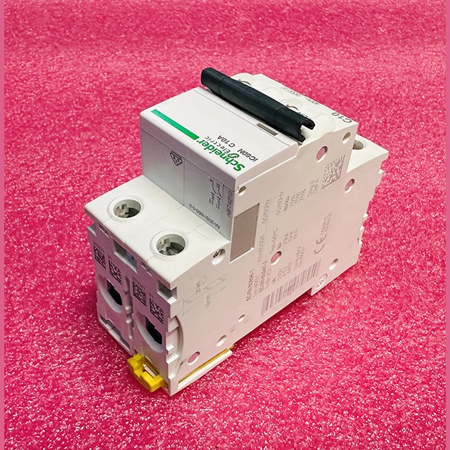Выключатель автоматический модульный 2P C 10А 6кА iC60N Acti9 A9F74210 (A9F79210) Schneider Electric
