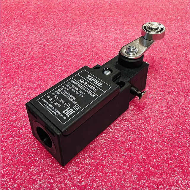 Выключатель с фиксацией XZ-9104RS XURUI
