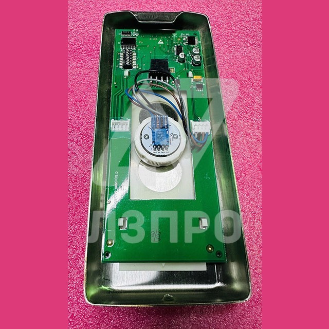 Вызывной пост ZAA23600AV5 Otis