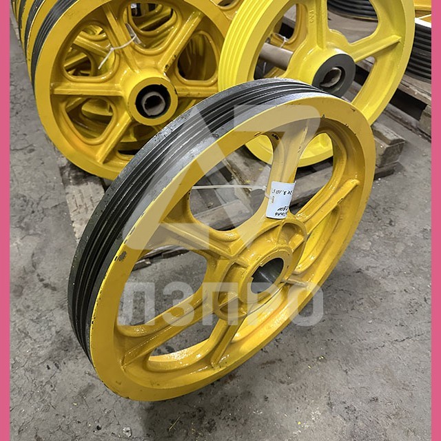 Шкив канатоведущий (620 мм, канаты 3x10, 5 мм) ZAA260A1 13VTR