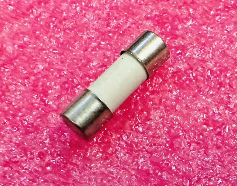 Предохранитель керамический ВП1-1 4А 250В (4,0х15мм) купить в ЛЗПРО в ...