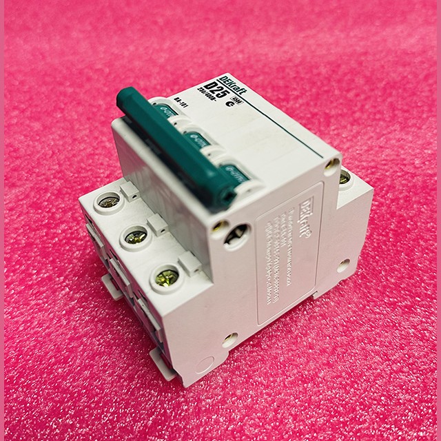Автоматический выключатель ВА-101 3P 25А D 4.5кА DEKraft